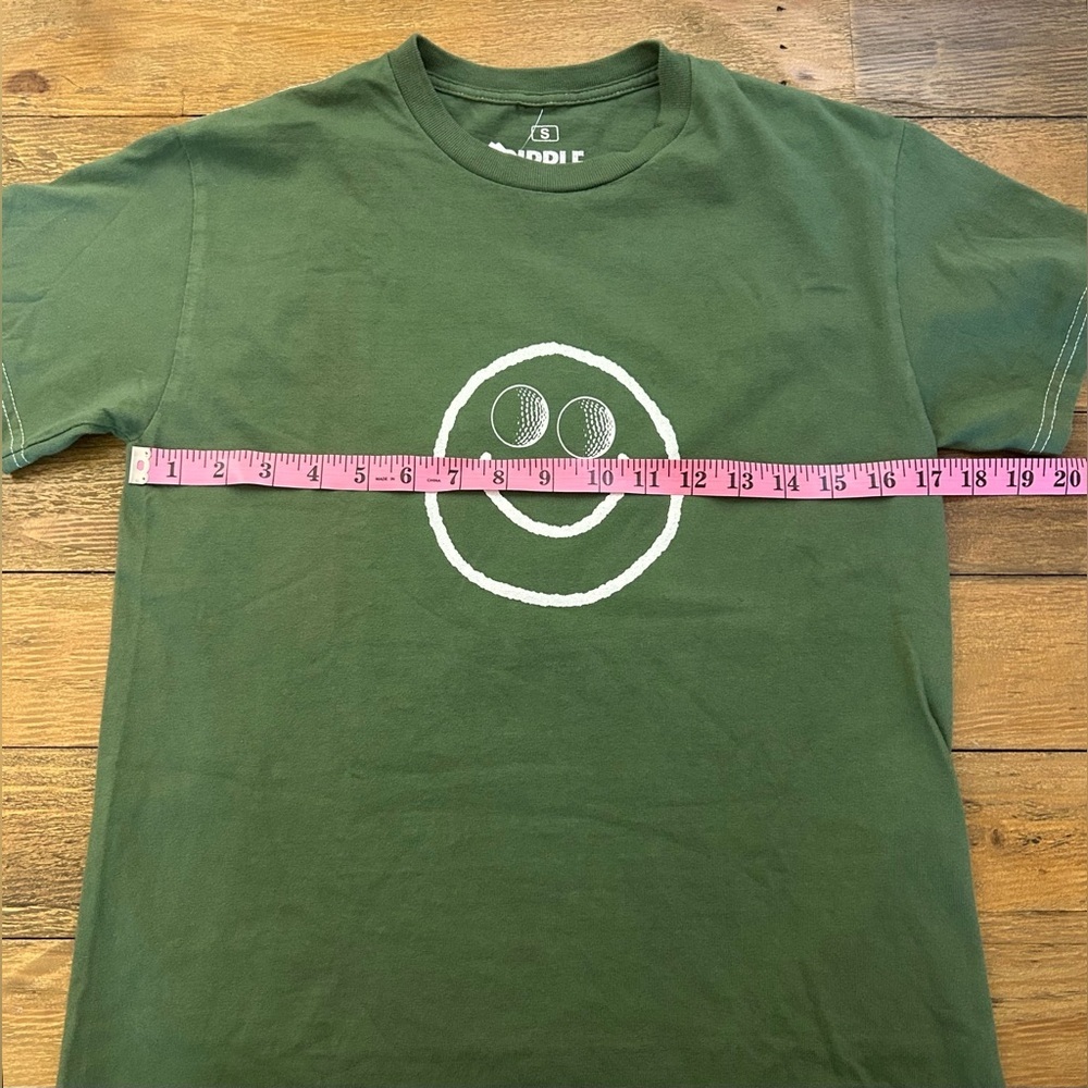 URBAN OUTFITTERS Ripple Green Golf is Good T-Shirt with Smiley Face - Picture 11 of 13